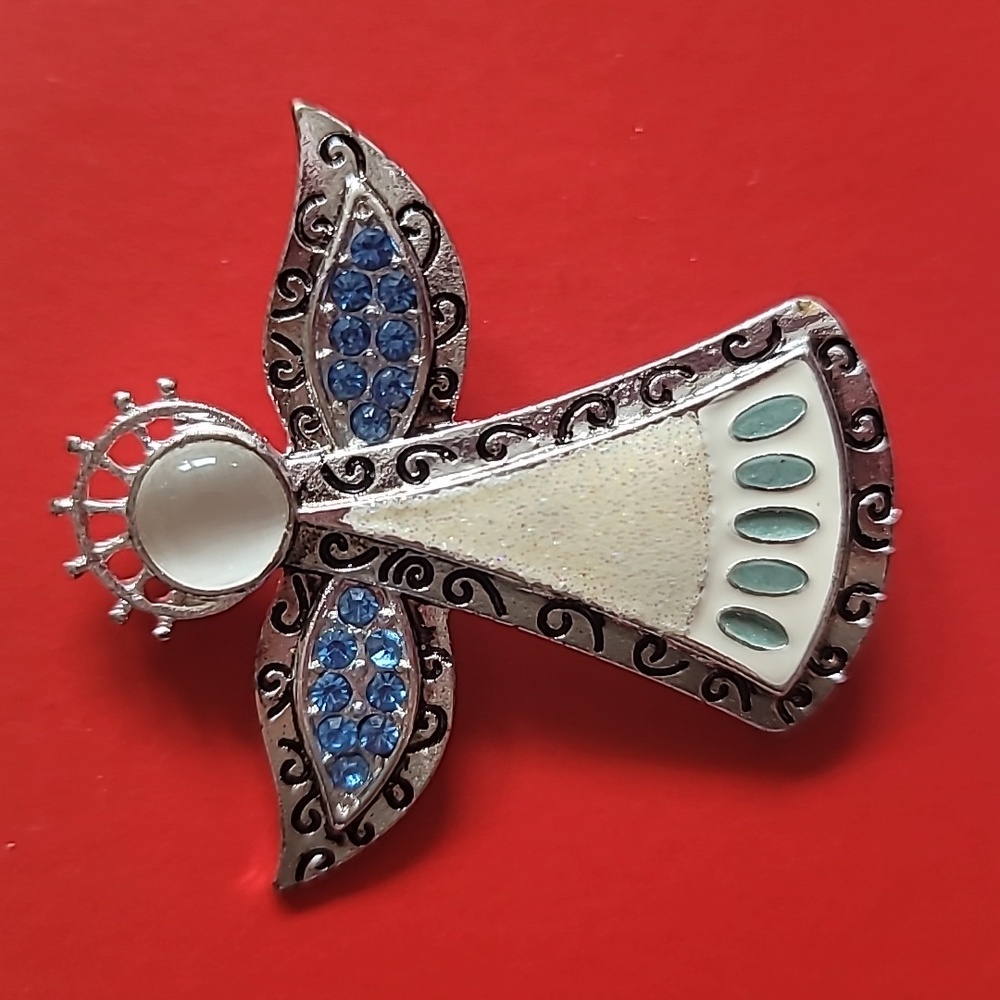 Vintage faux gemstone angel pin / brooch 😇